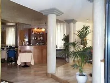 מלון Giardino 3*